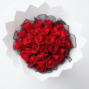 gran corazón imperial de lujo: rosas rojas, ferrero rocher y mariposas doradas