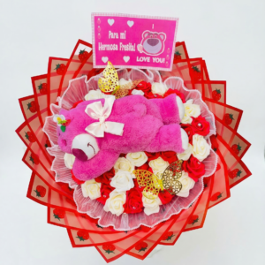 bouquet de peluche lotso "hermosa fresita" con rosas eternas