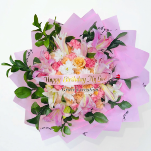 gran corazón imperial de lujo: rosas rojas, ferrero rocher y mariposas doradas